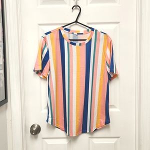 NEW! MENS COLORFUL T SHIRT (SMALL)